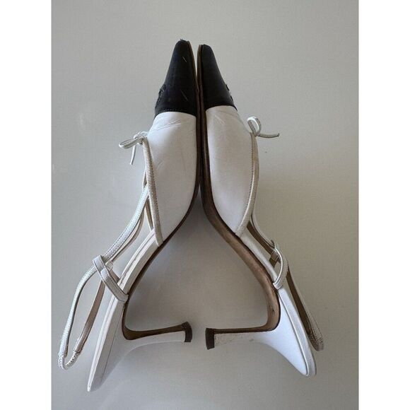 Chanel Black & White CC Logo Bow Captoe Slingback Pointed Toe Heels EU 38.5 - Picture 5 of 12